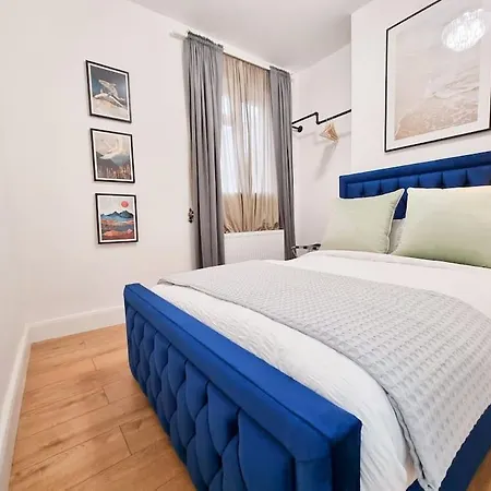 Stylish And Cosy 2 Apartment In London W Private Parking Exterior photo